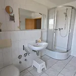 아파트 Budget At Marina By Kuhnle-tours *