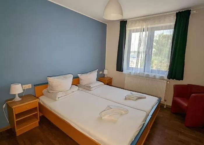 Budget At Marina By Kuhnle-tours Apartmán *